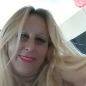 Meet your Posher, Lea